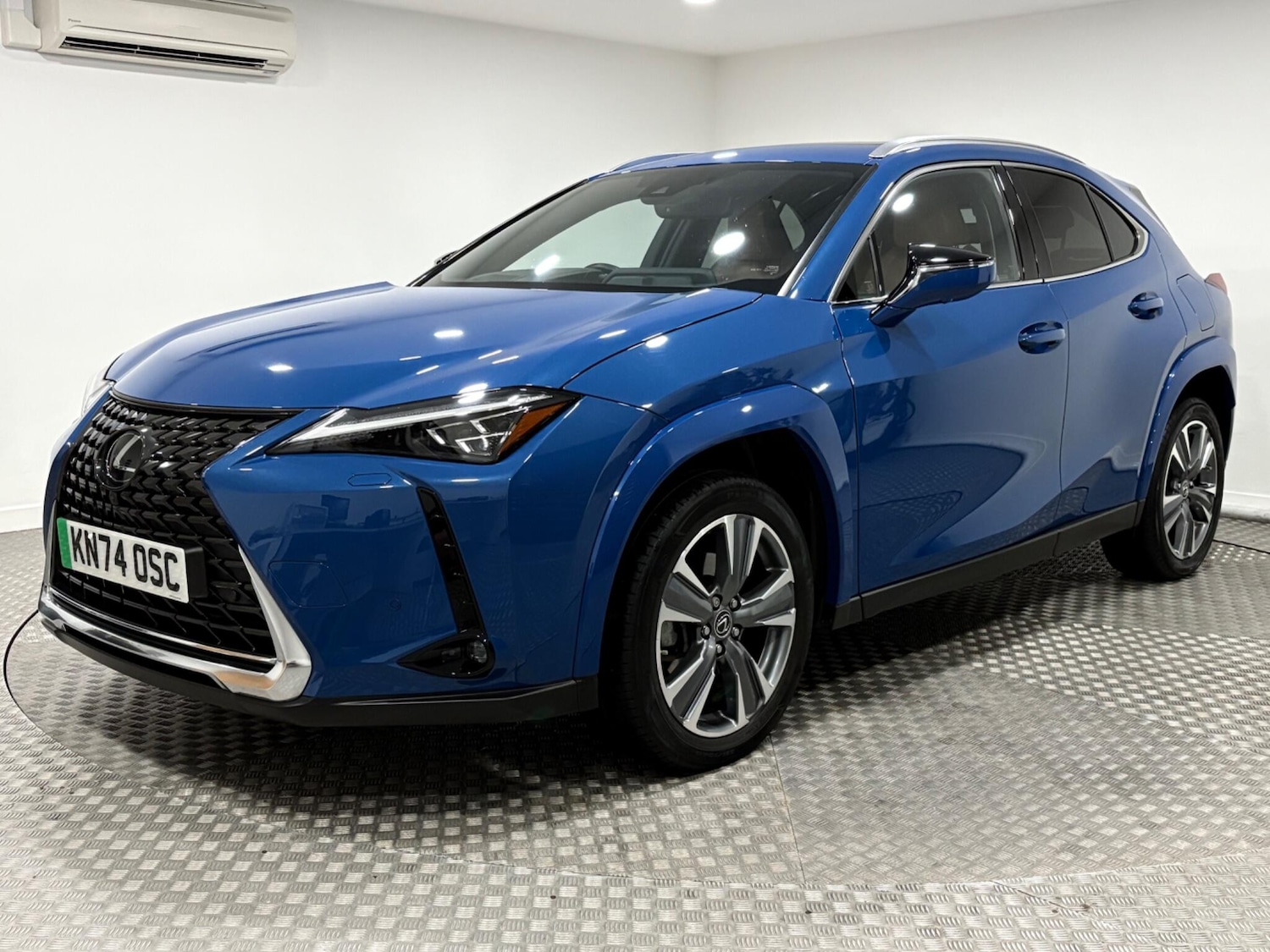 Used Lexus UX 2024 for sale - 76597445: Photo 7