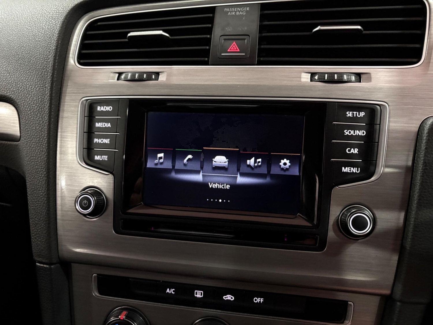 Used Volkswagen Golf 2015 for sale - 77970086: Photo 25