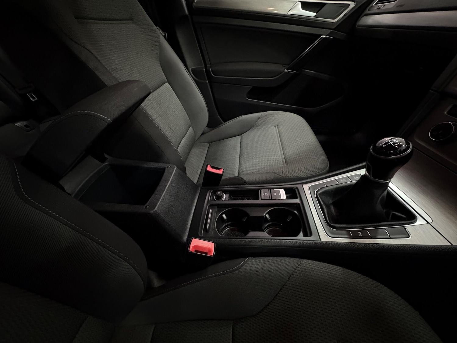 Used Volkswagen Golf 2015 for sale - 77970086: Photo 33