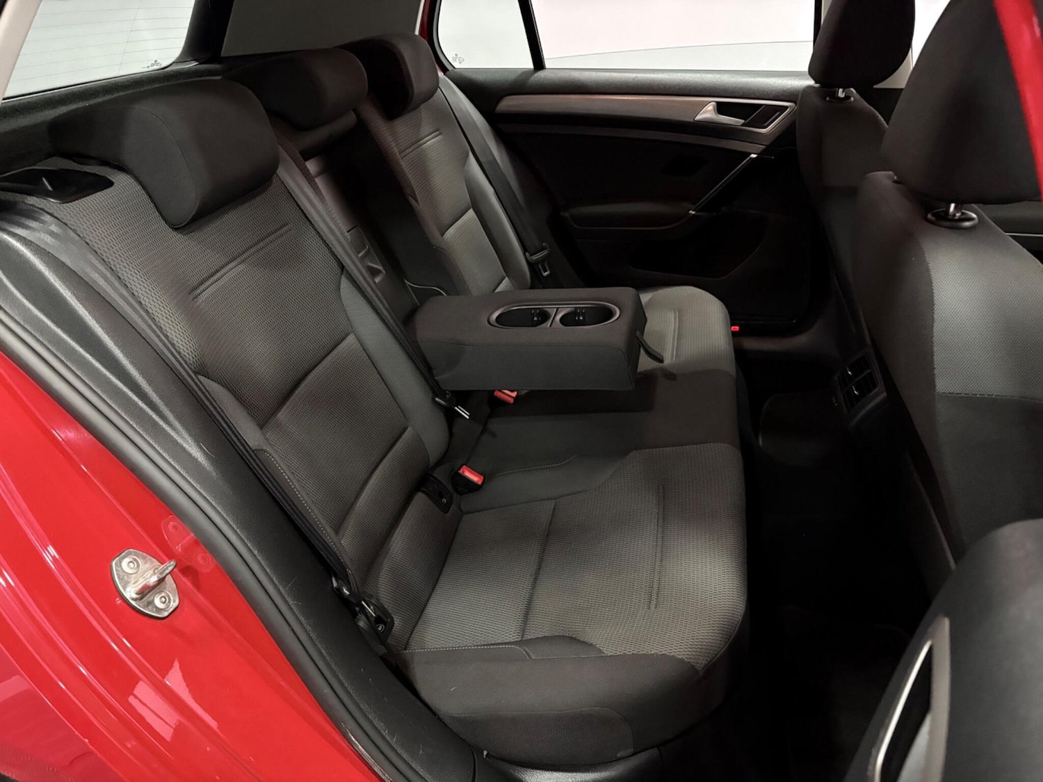 Used Volkswagen Golf 2015 for sale - 77970086: Photo 36