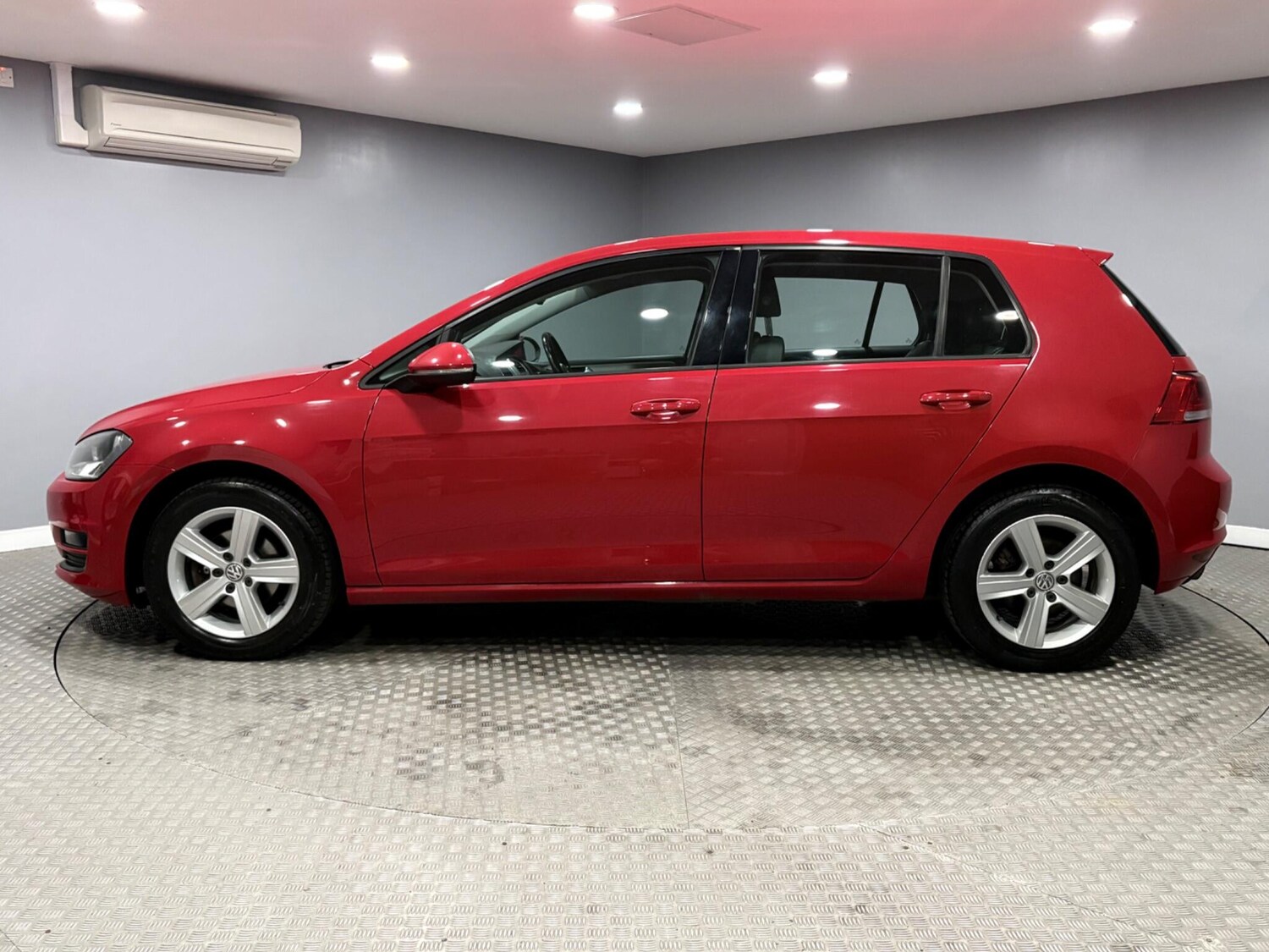 Used Volkswagen Golf 2015 for sale - 77970086: Photo 6