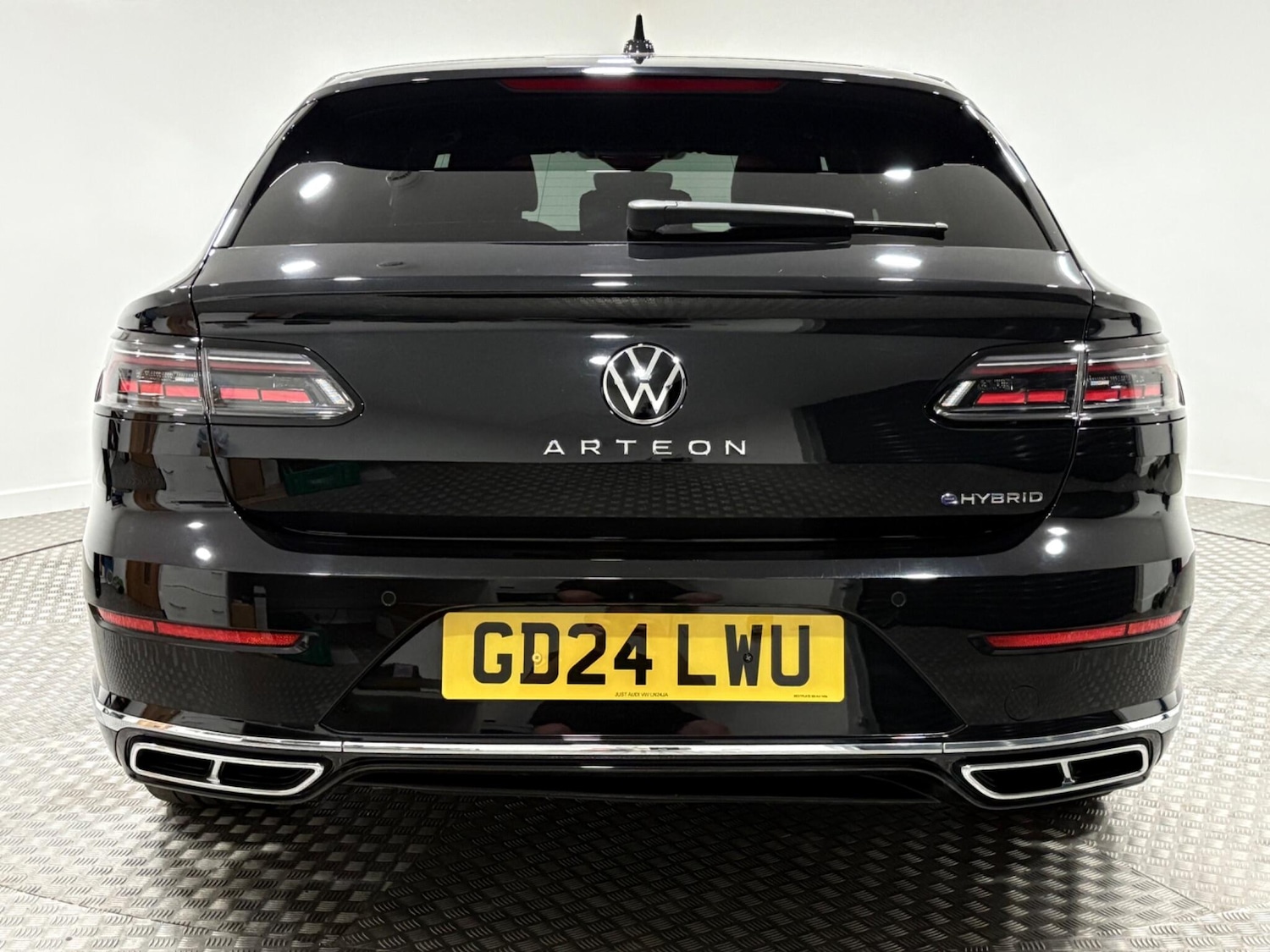 Used Volkswagen Arteon 2024 for sale - 76153138: Photo 4