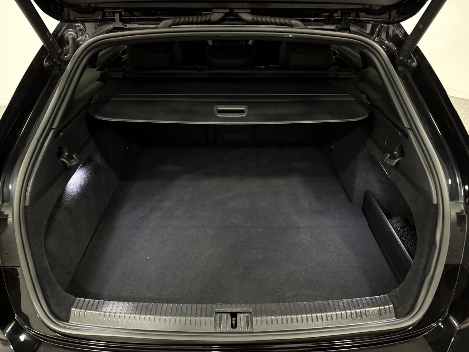 Used Volkswagen Arteon 2024 for sale - 76153138: Photo 51