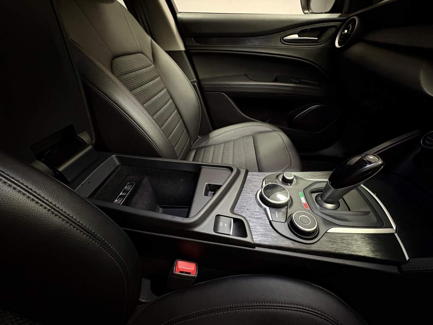 Used Alfa Romeo Stelvio for sale - 77670392: Photo 35