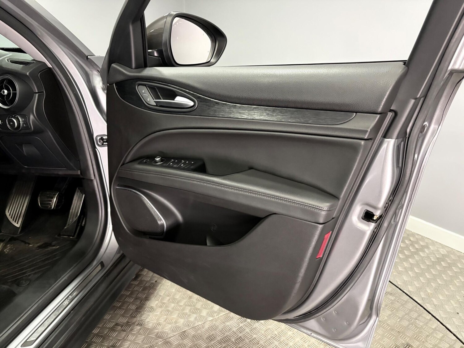 Used Alfa Romeo Stelvio for sale - 77670392: Photo 38