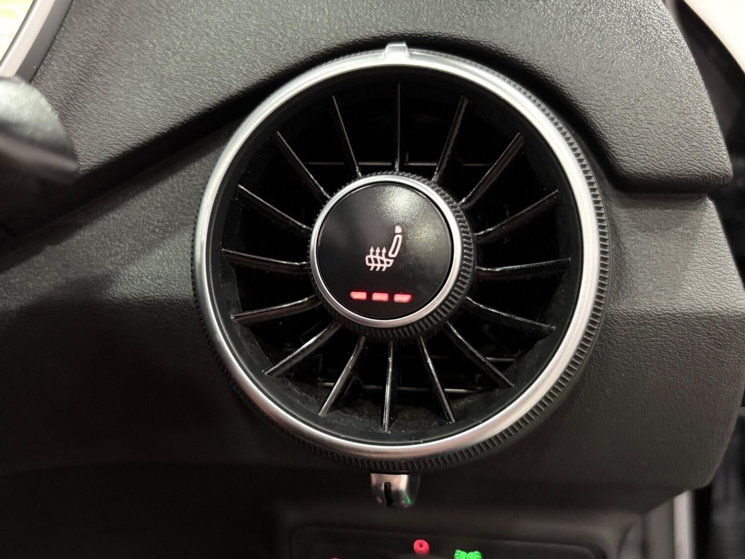 Used Audi TT 2015 for sale - 76174658: Photo 31