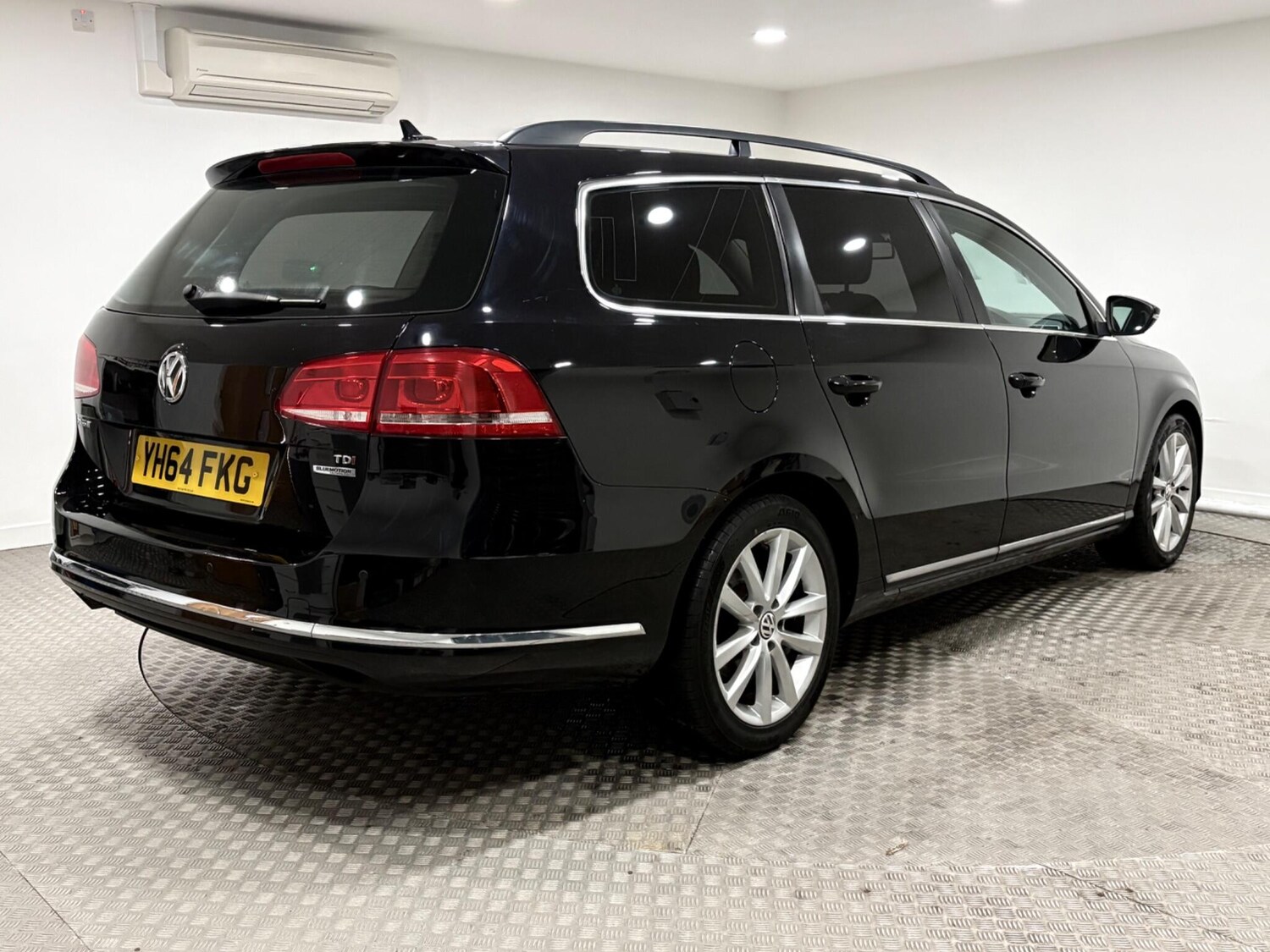 Used Volkswagen Passat 2014 for sale - 77351988: Photo 3