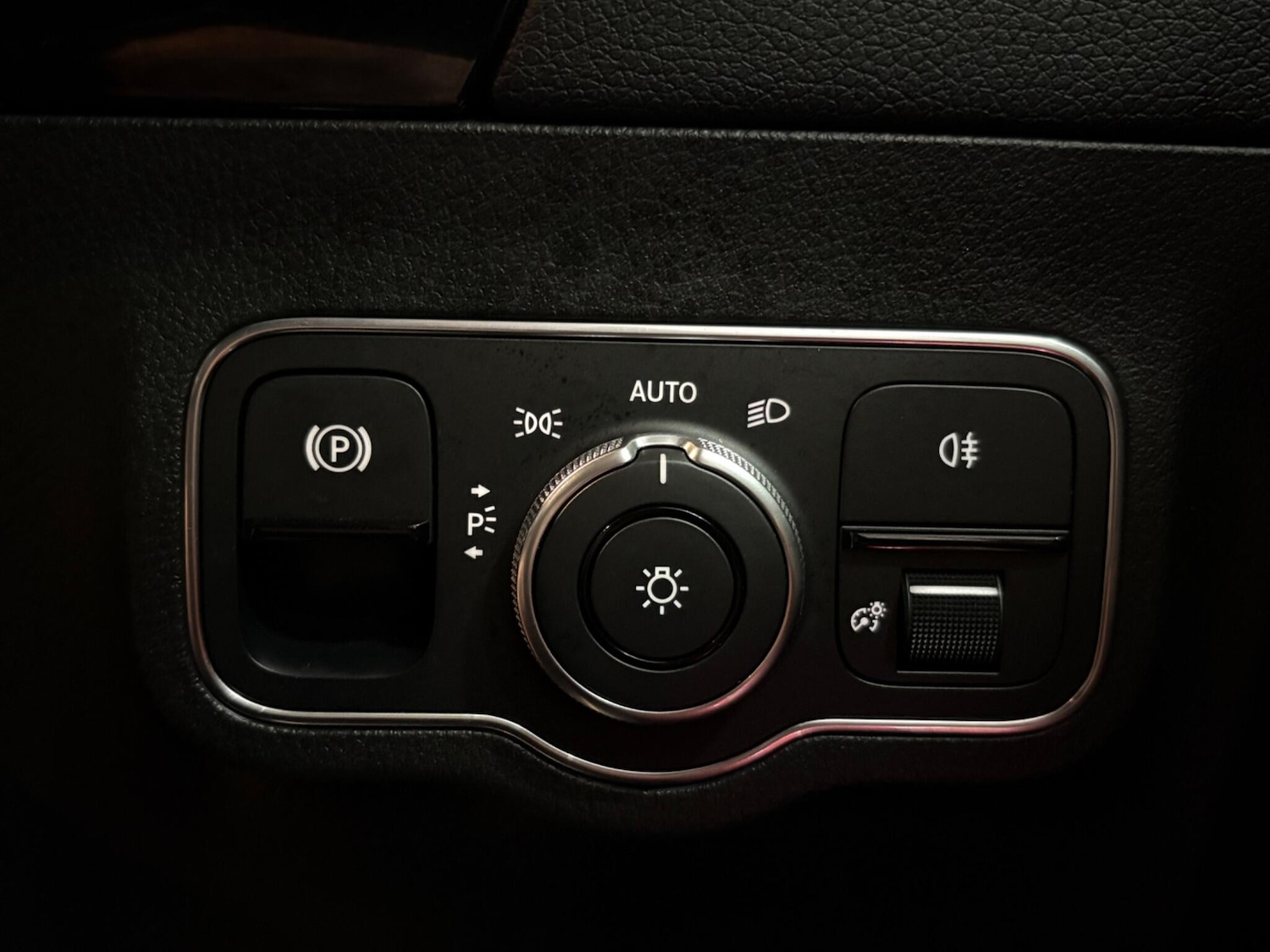 Used Mercedes-Benz B Class 2019 for sale - 76433378: Photo 33