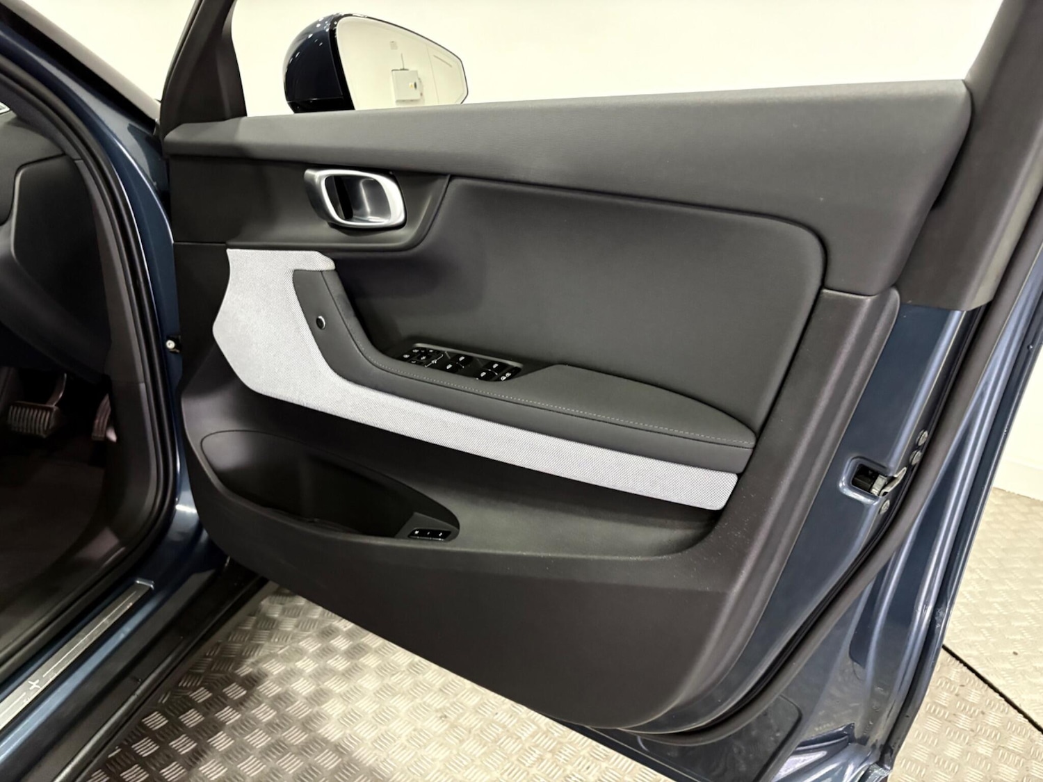 Used Polestar Polestar 2 2023 for sale - 76032757: Photo 40