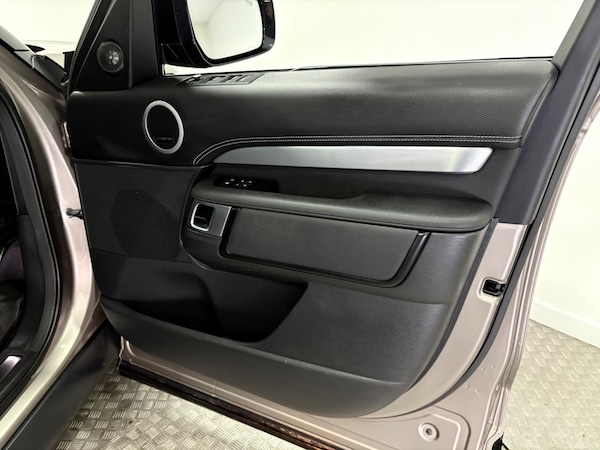 Used Land Rover Discovery 2021 for sale - 74799496: Photo 50