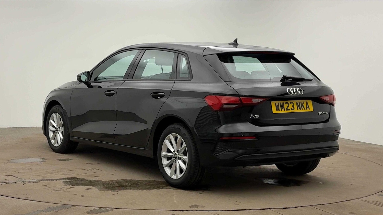 Used Audi A3 2023 for sale - 76634132: Photo 2