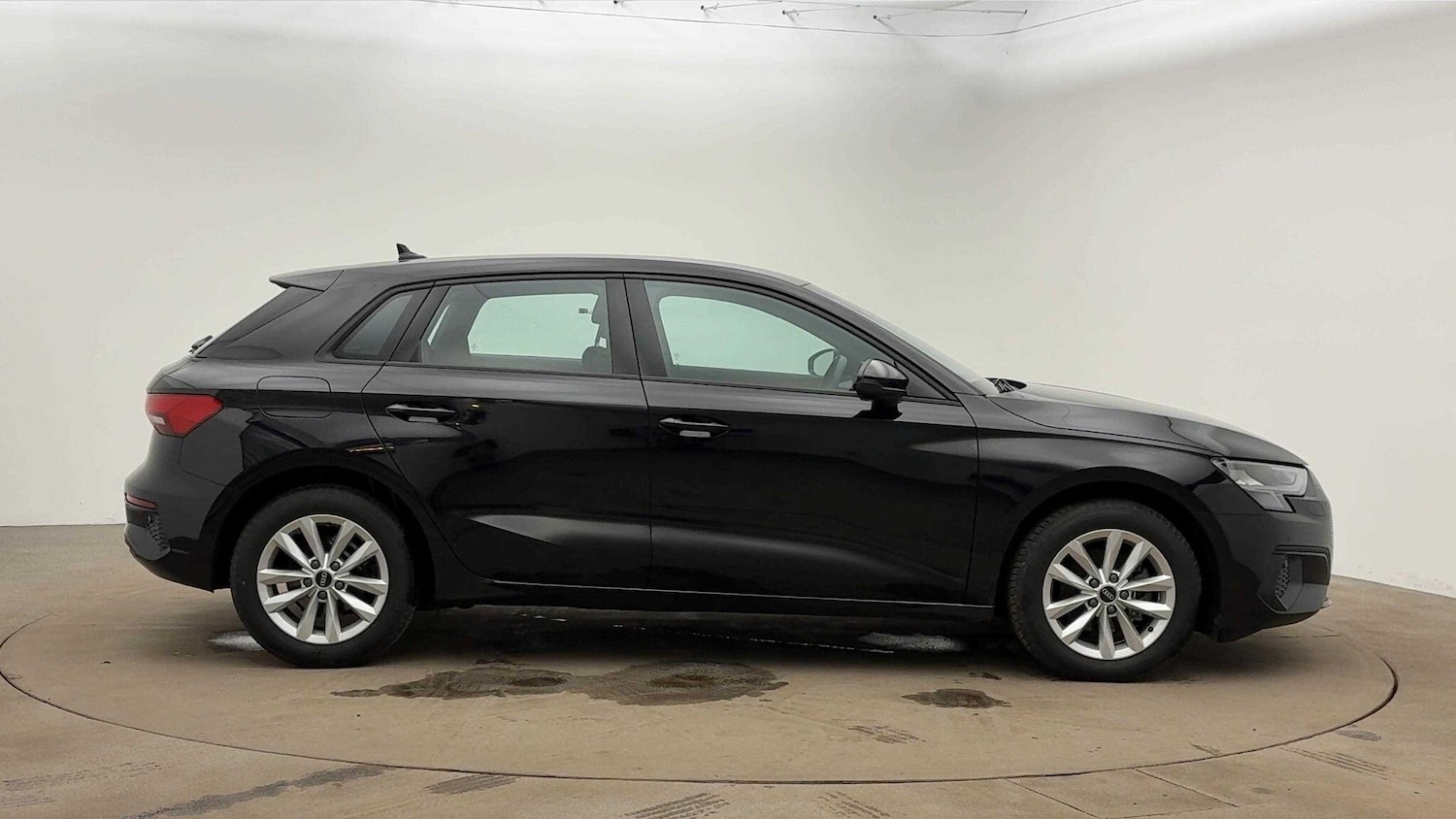 Used Audi A3 2023 for sale - 76634132: Photo 4