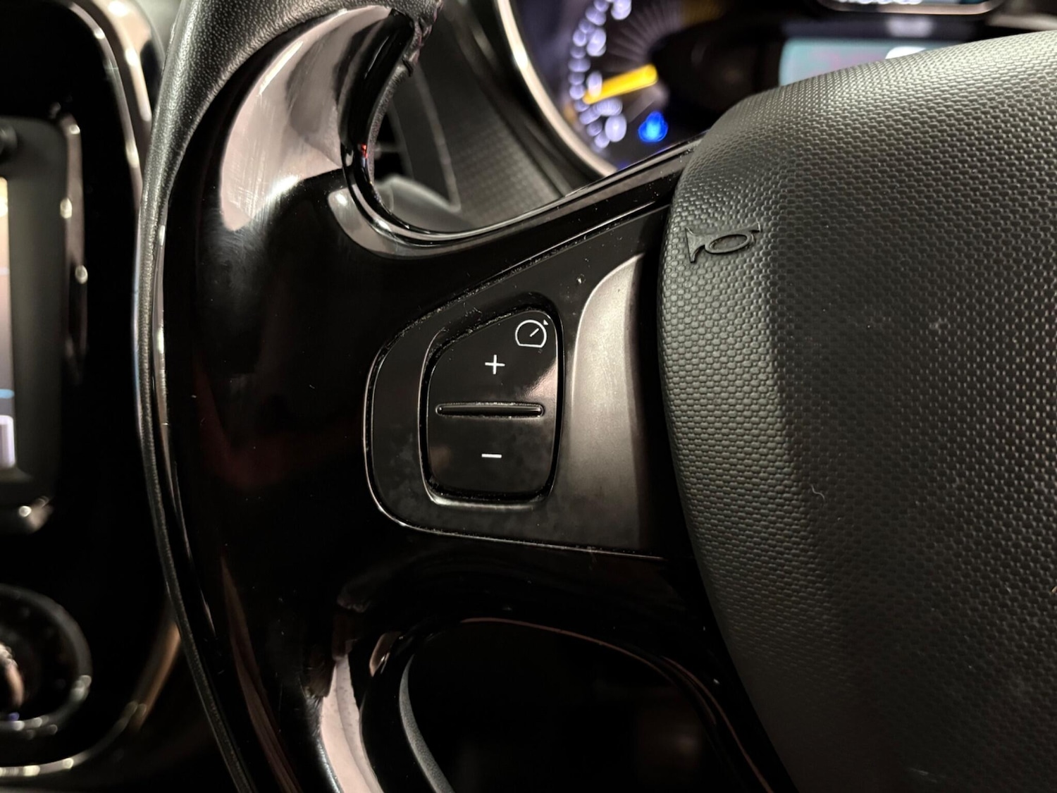 Used Renault Captur 2014 for sale - 77624940: Photo 16