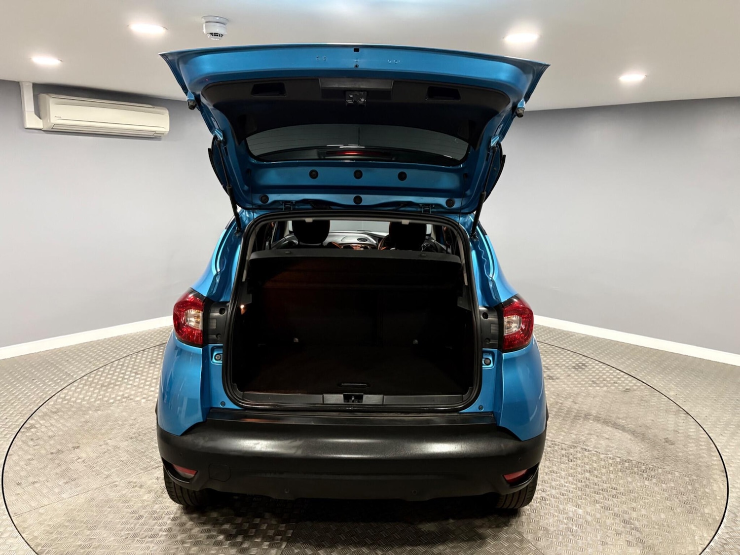 Used Renault Captur 2014 for sale - 77624940: Photo 36