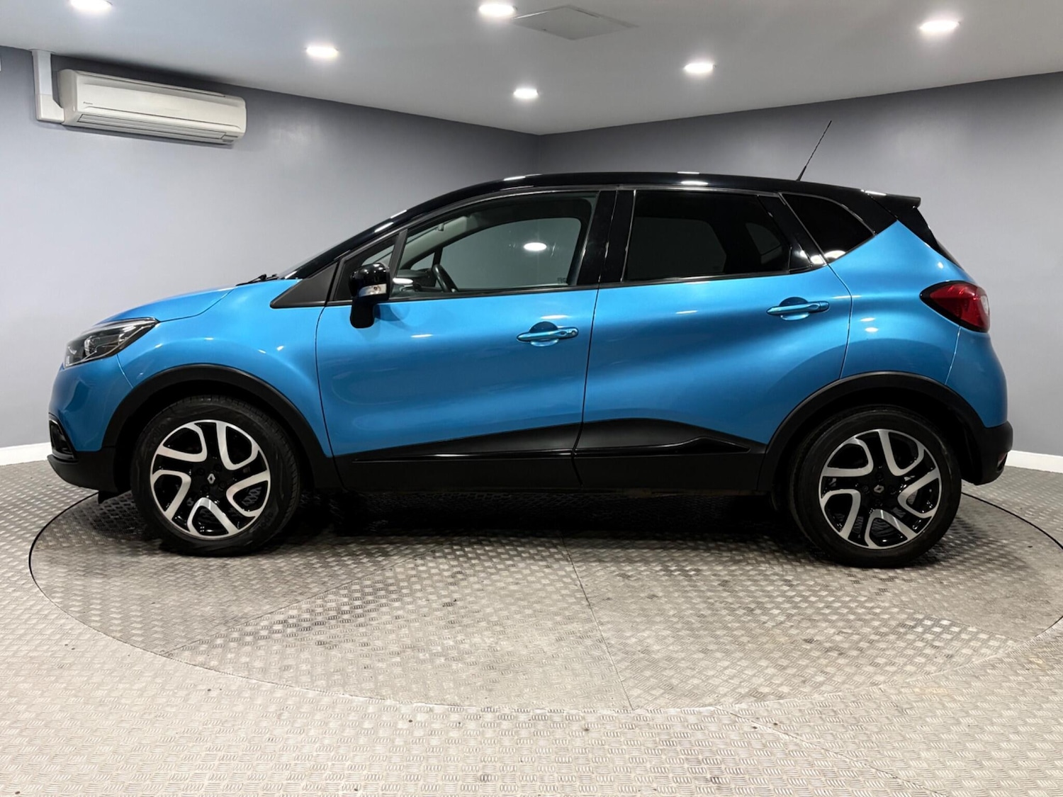 Used Renault Captur 2014 for sale - 77624940: Photo 6