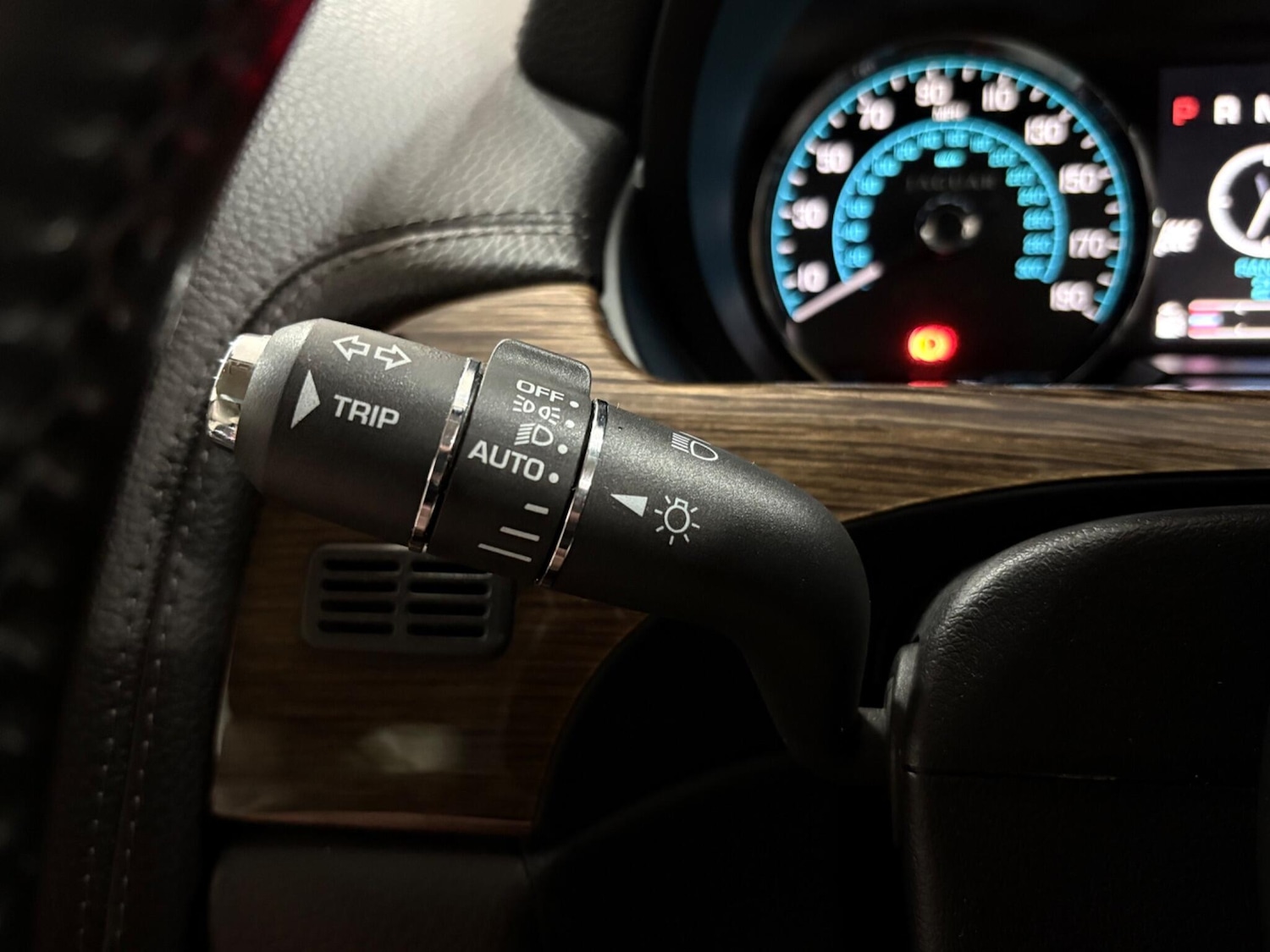 Used Jaguar XK 2013 for sale - 77203573: Photo 13