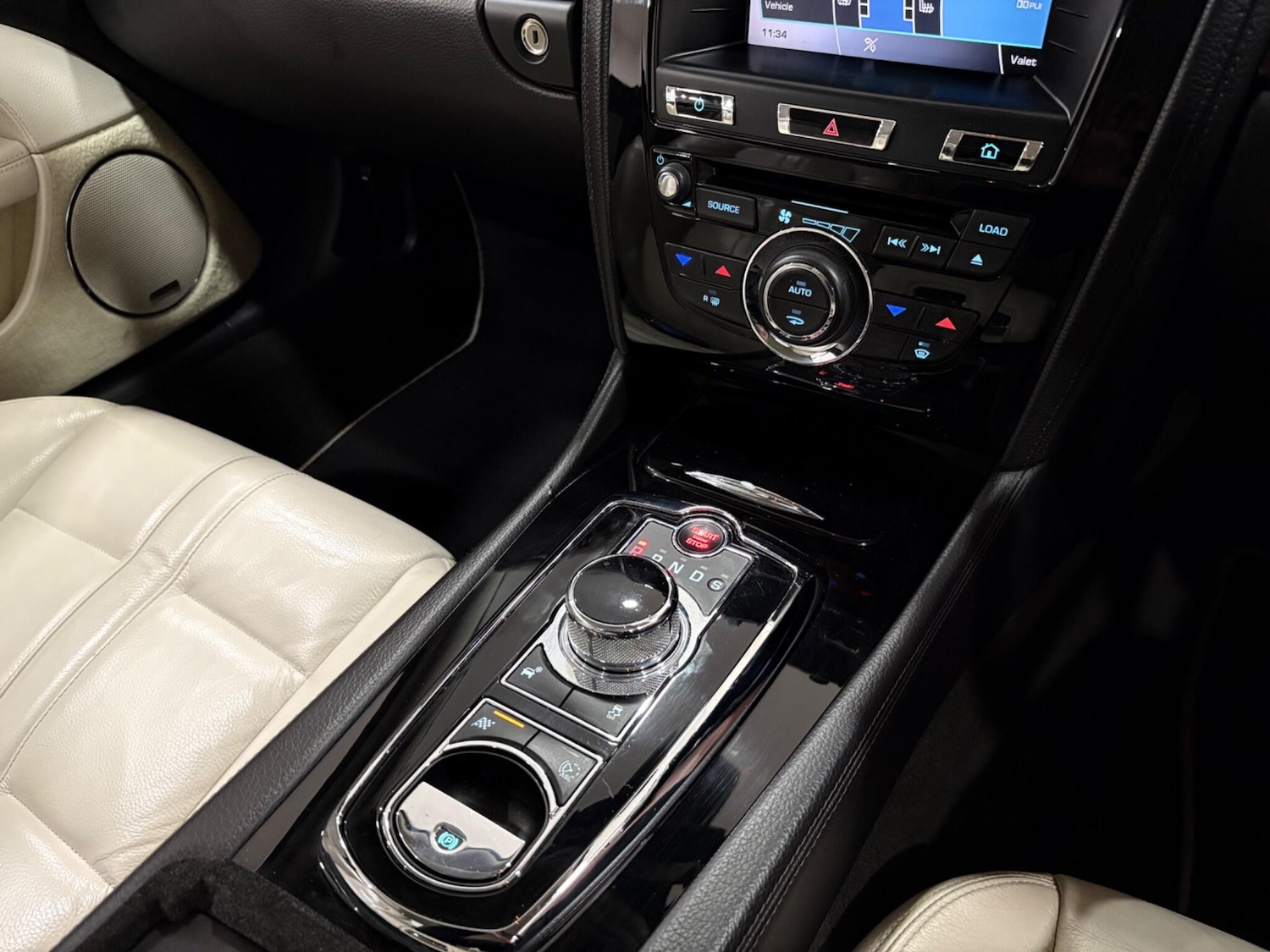 Used Jaguar XK 2013 for sale - 77203573: Photo 27