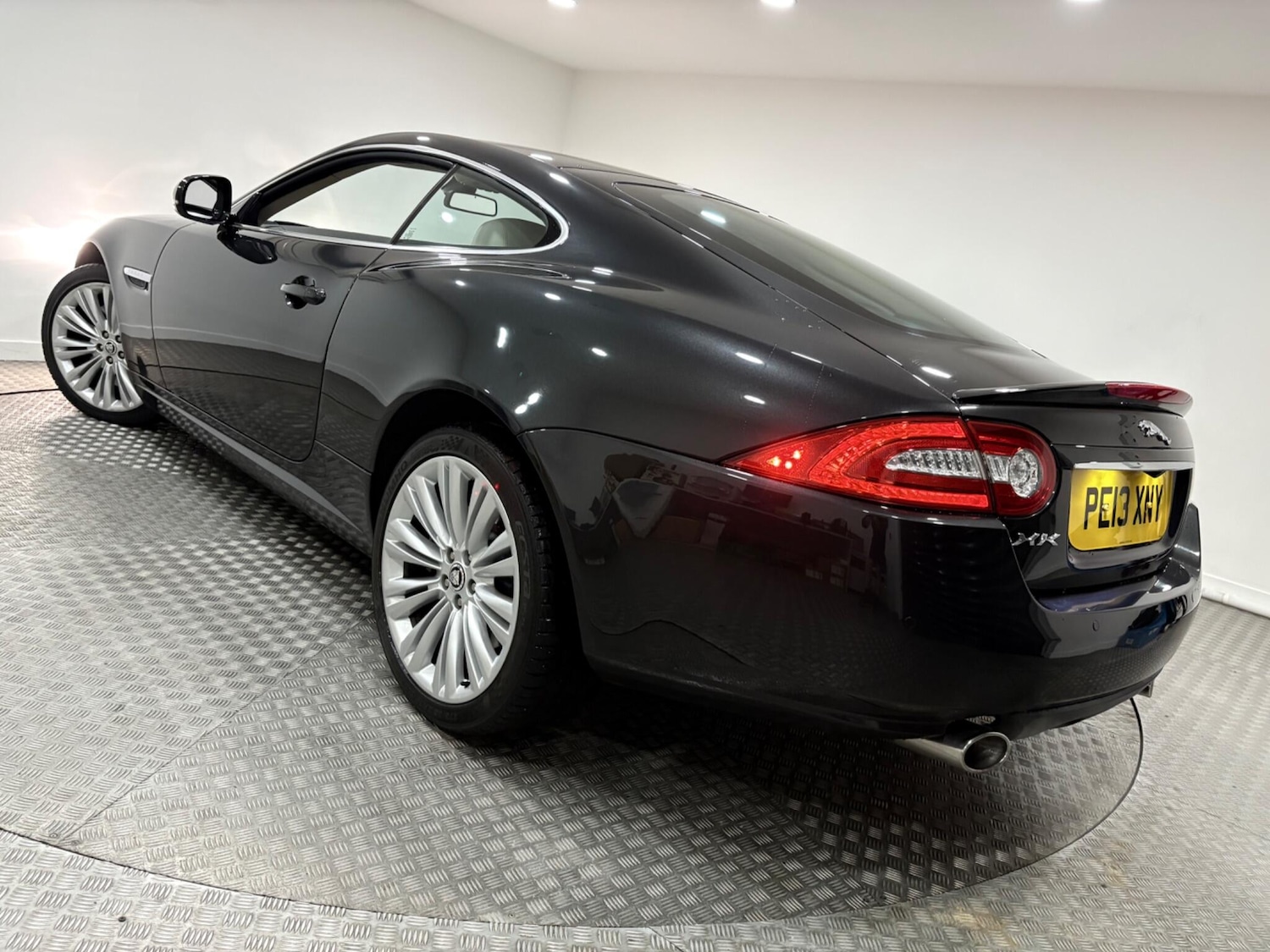 Used Jaguar XK 2013 for sale - 77203573: Photo 41
