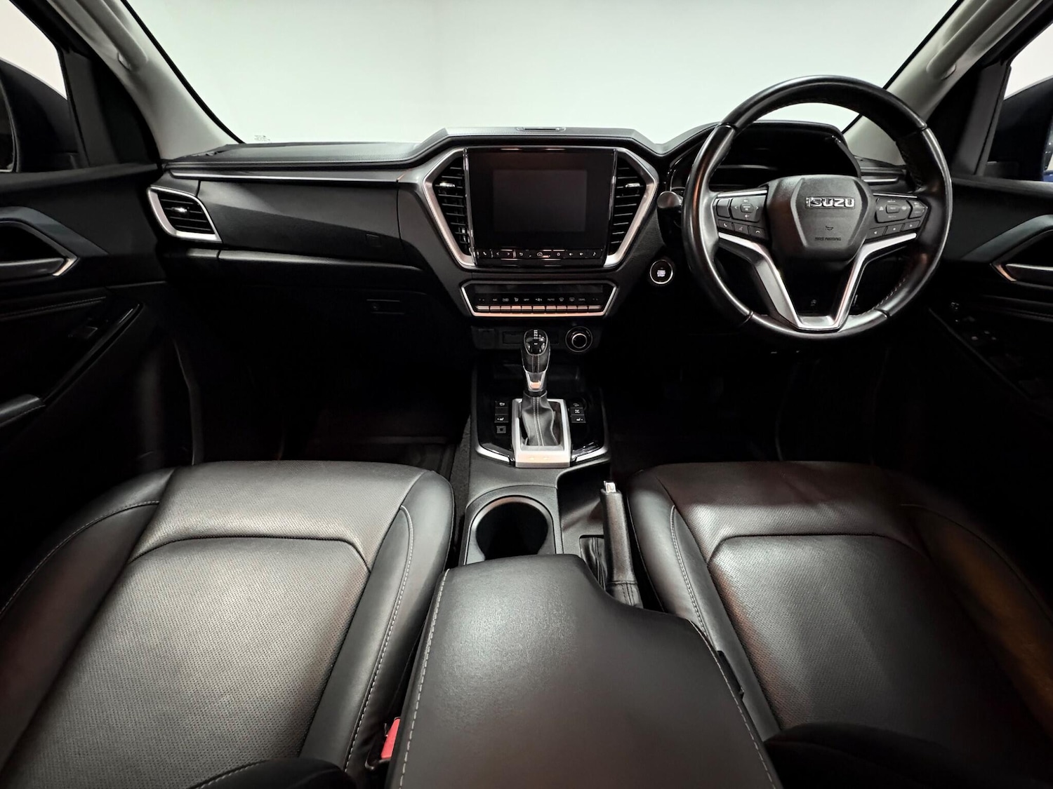 Used Isuzu D-Max 2023 for sale - 77021070: Photo 10