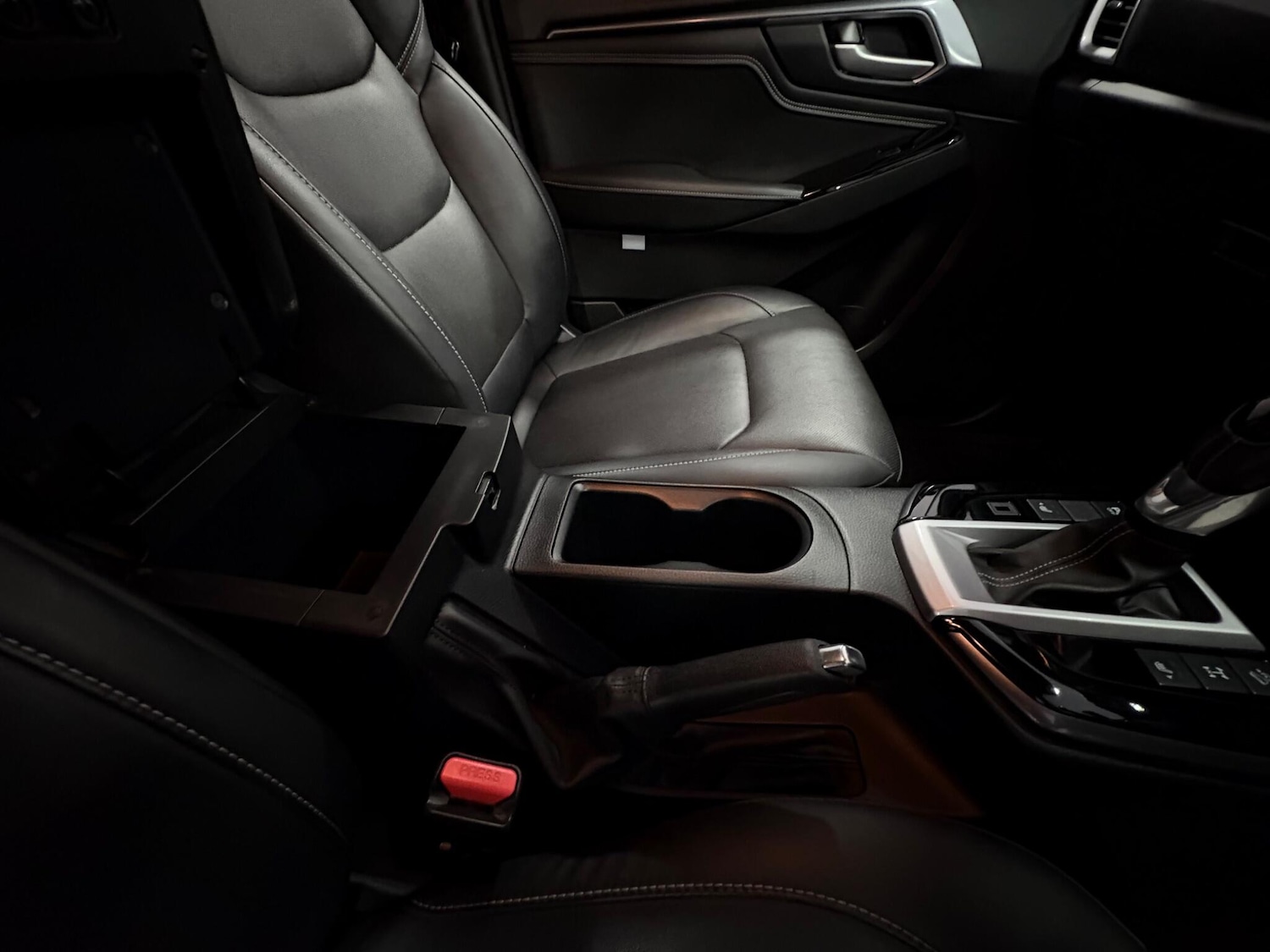 Used Isuzu D-Max 2023 for sale - 77021070: Photo 32