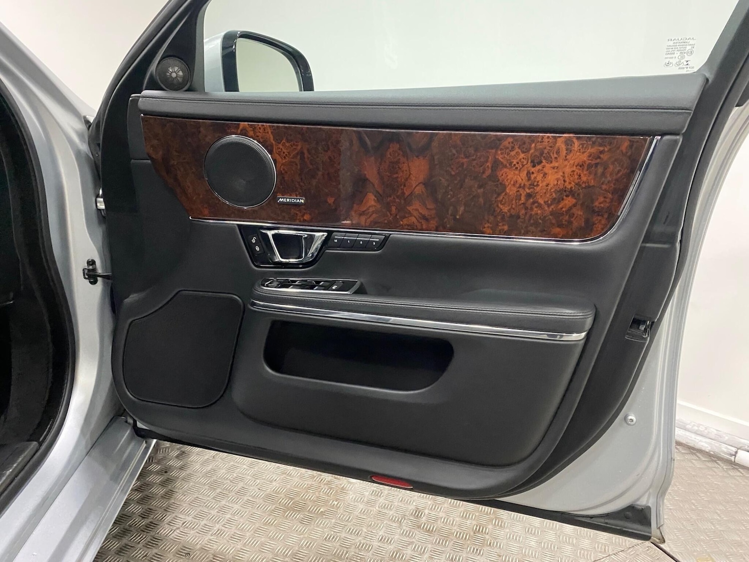 Used Jaguar XJ 2015 for sale - 77191173: Photo 10