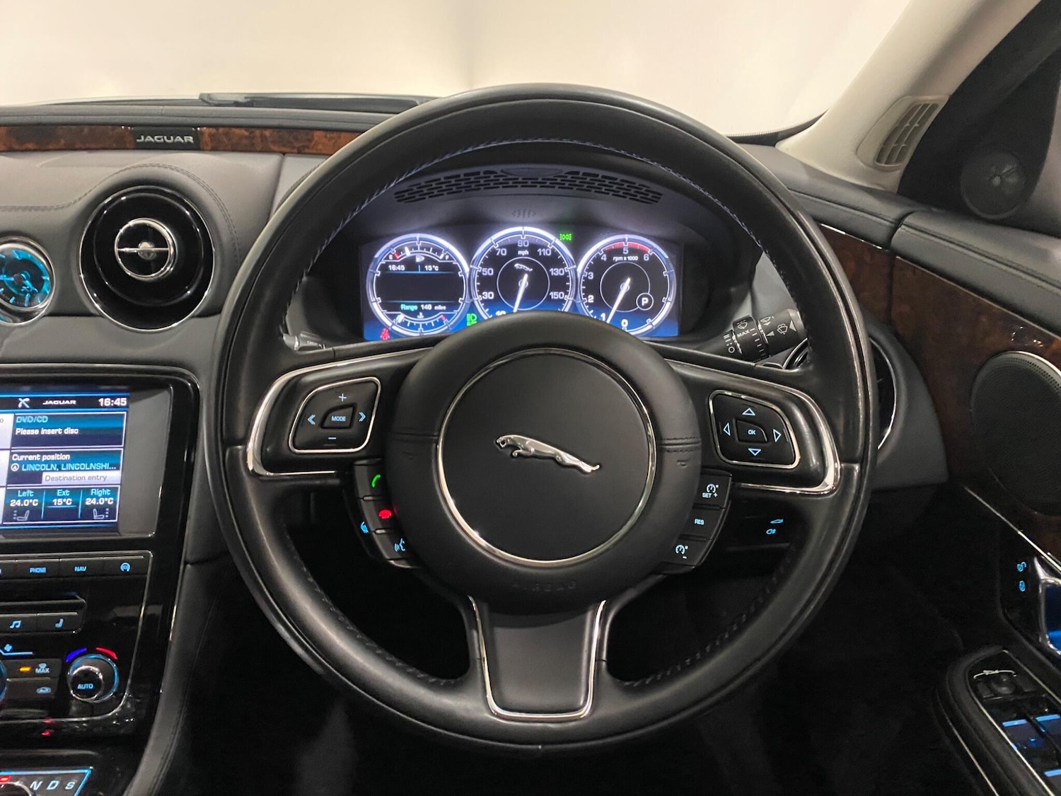 Used Jaguar XJ 2015 for sale - 77191173: Photo 15