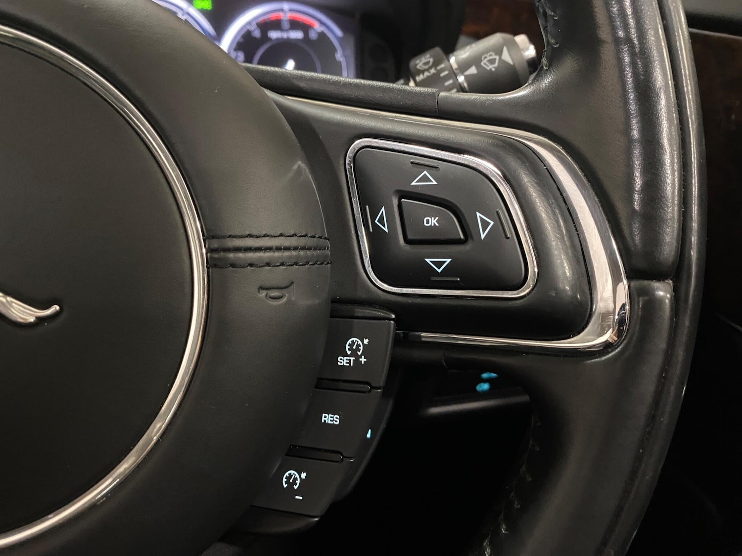 Used Jaguar XJ 2015 for sale - 77191173: Photo 19