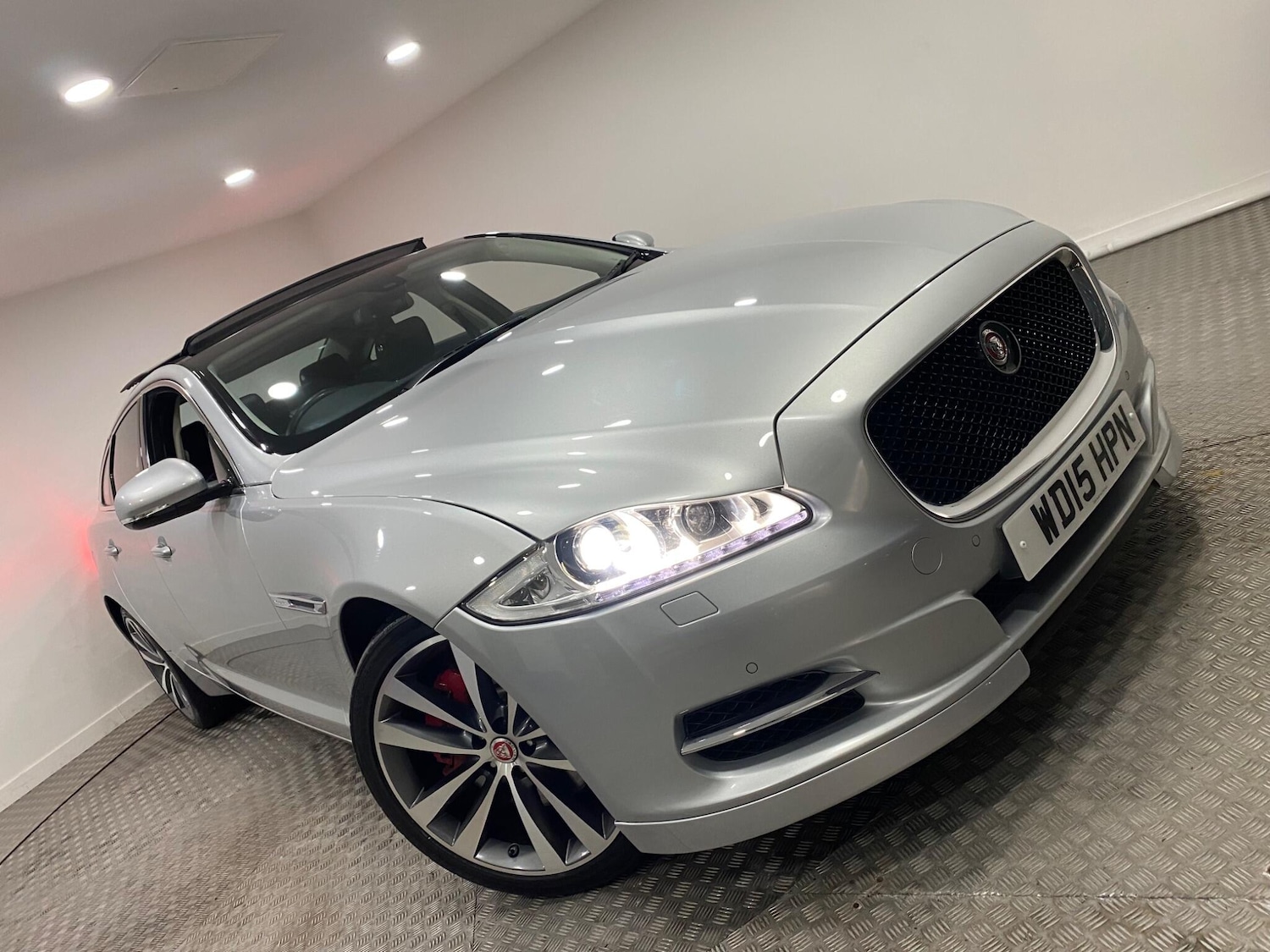 Used Jaguar XJ 2015 for sale - 77191173: Photo 43