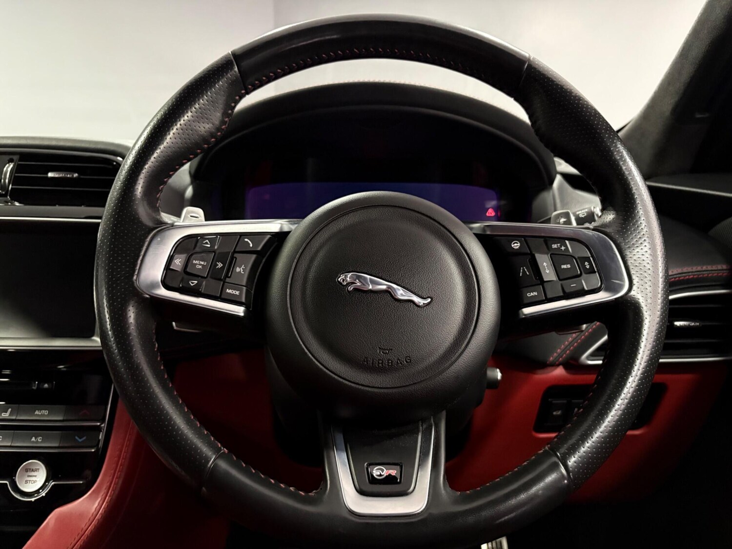 Used Jaguar F-Pace 2019 for sale - 78204255: Photo 16