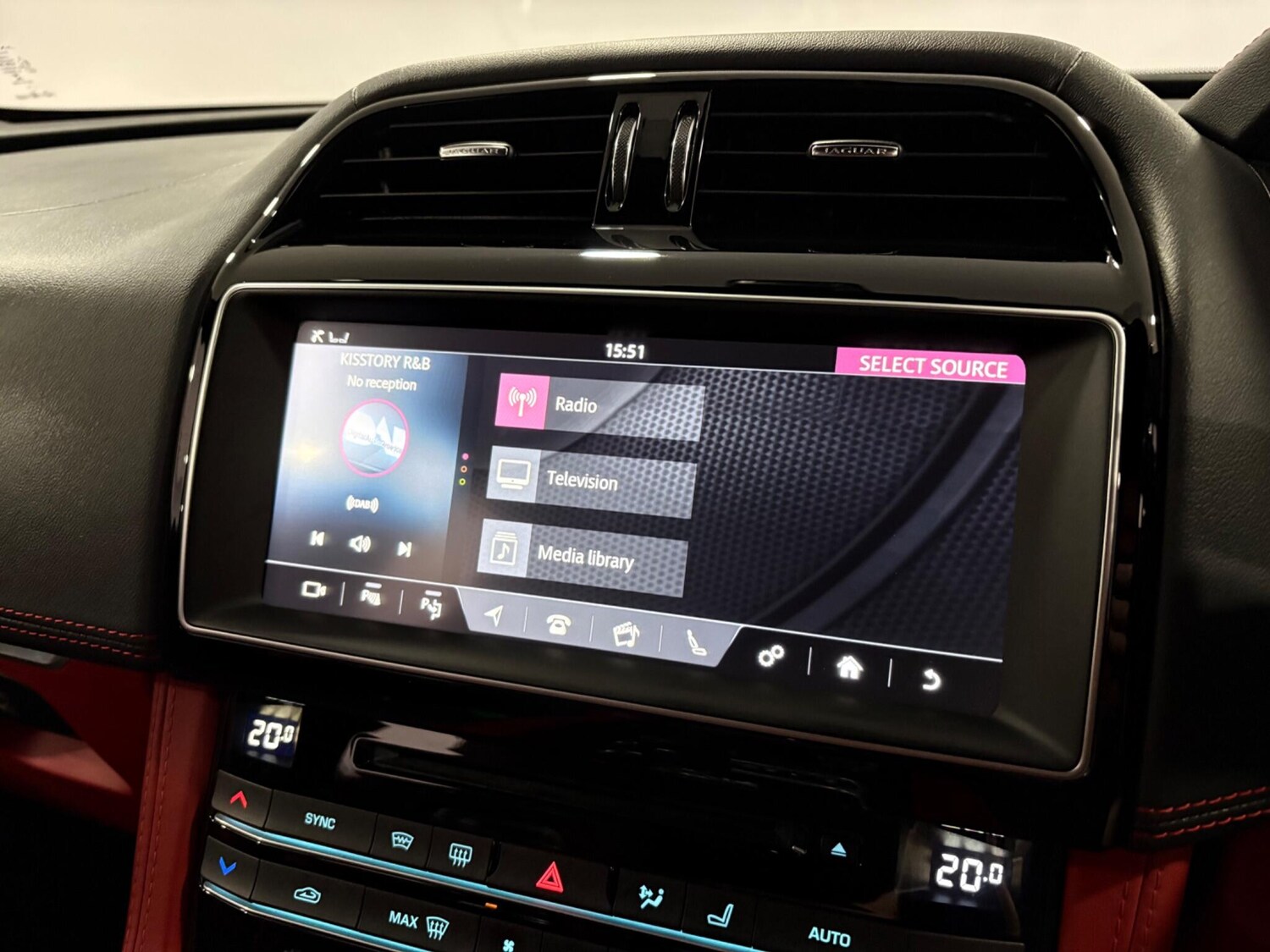 Used Jaguar F-Pace 2019 for sale - 78204255: Photo 28