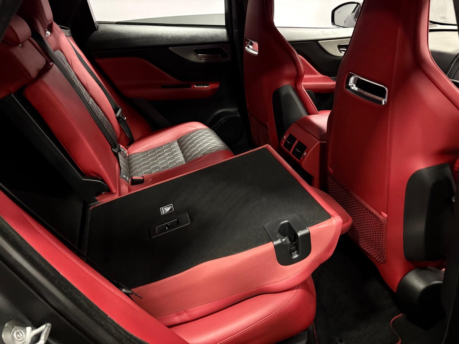 Used Jaguar F-Pace 2019 for sale - 78204255: Photo 48