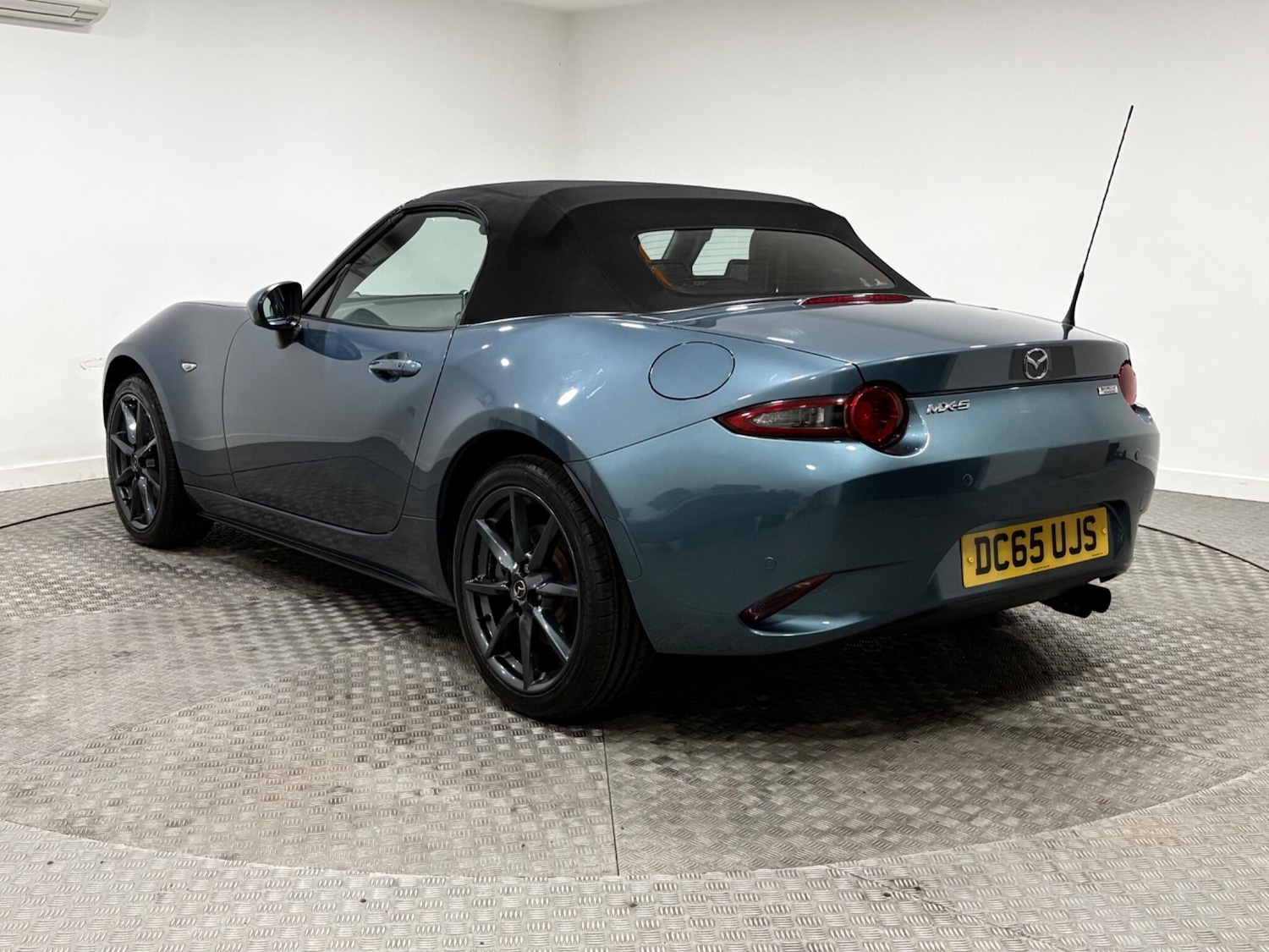 Used Mazda MX-5 2015 for sale - 77424688: Photo 46