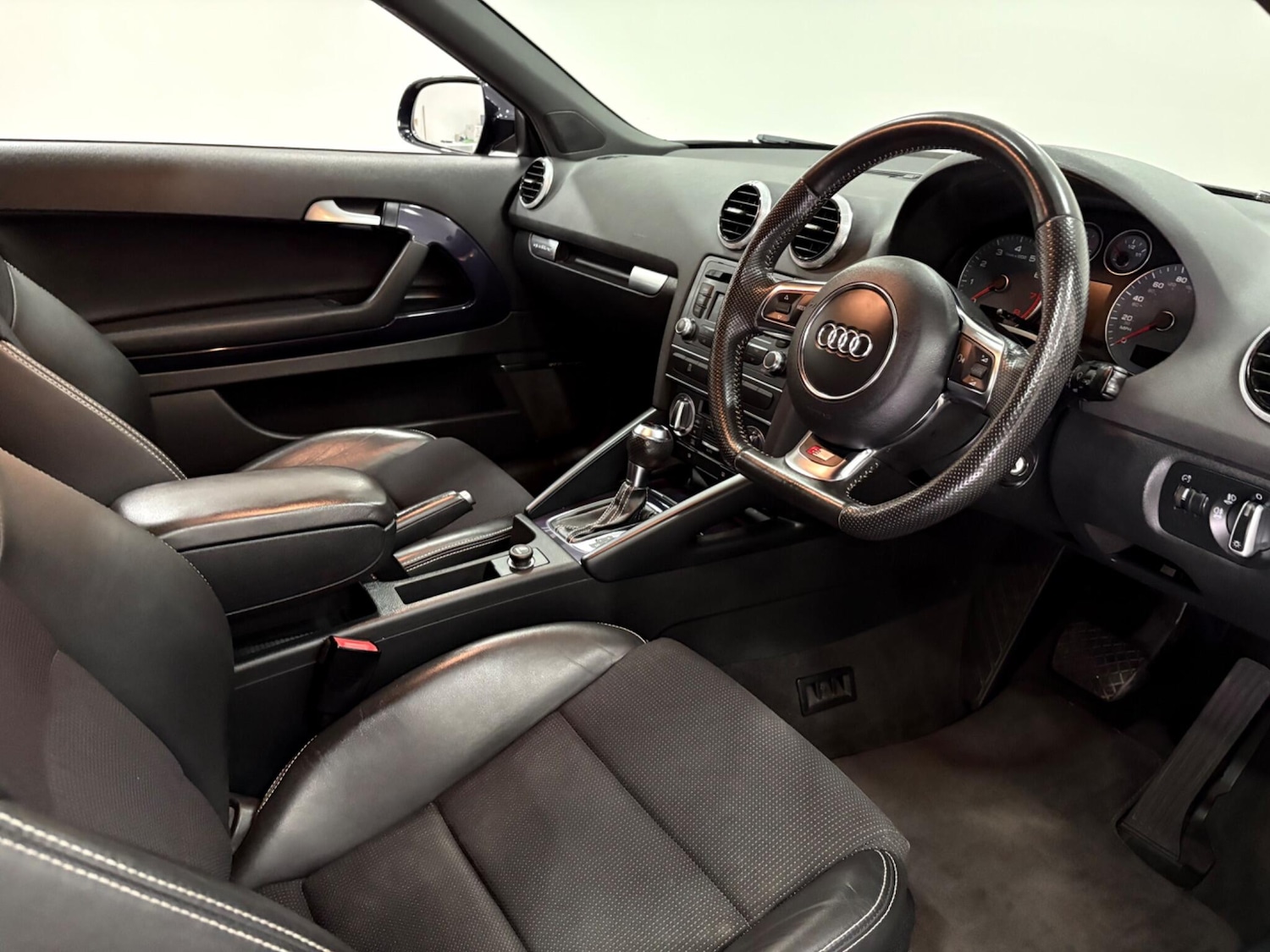 Used Audi A3 2011 for sale - 76432156: Photo 9