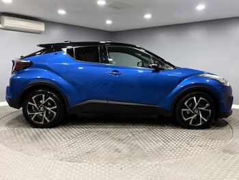 Used Toyota C-HR 2017 for sale - 78461638: Photo