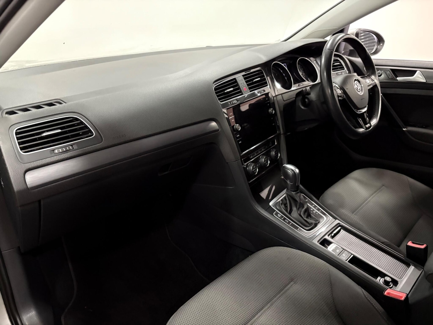 Used Volkswagen Golf 2020 for sale - 77021149: Photo 11