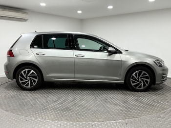 Used Volkswagen Golf 2020 for sale - 77021149: Photo