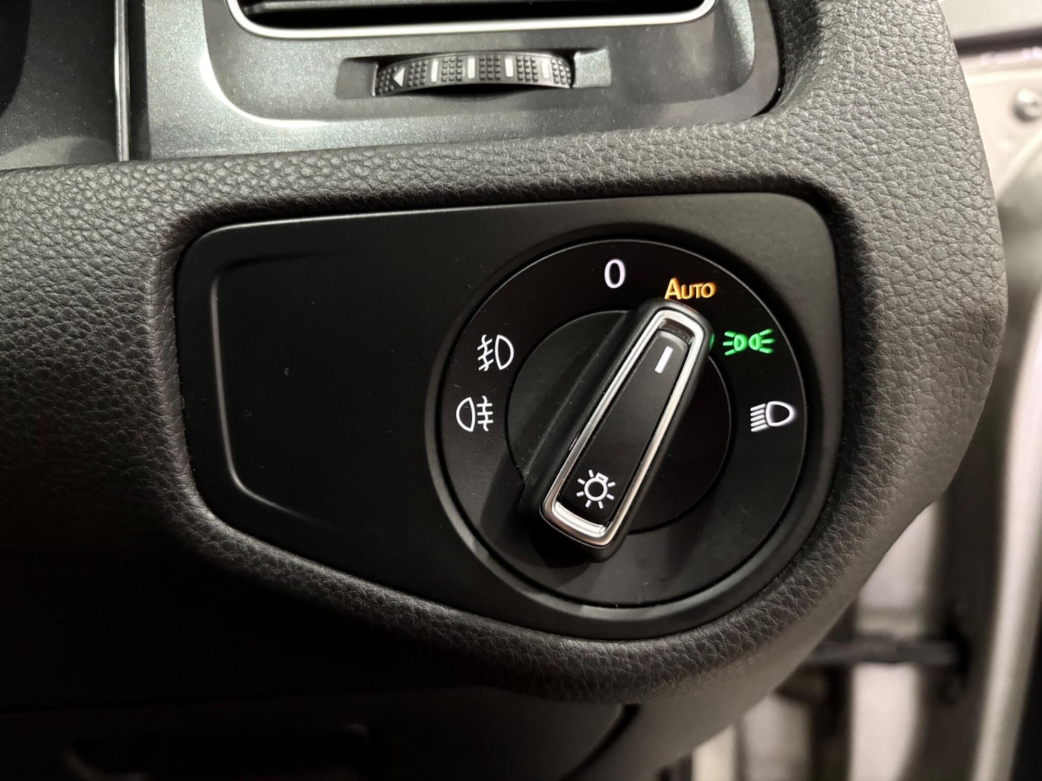 Used Volkswagen Golf 2020 for sale - 77021149: Photo 35