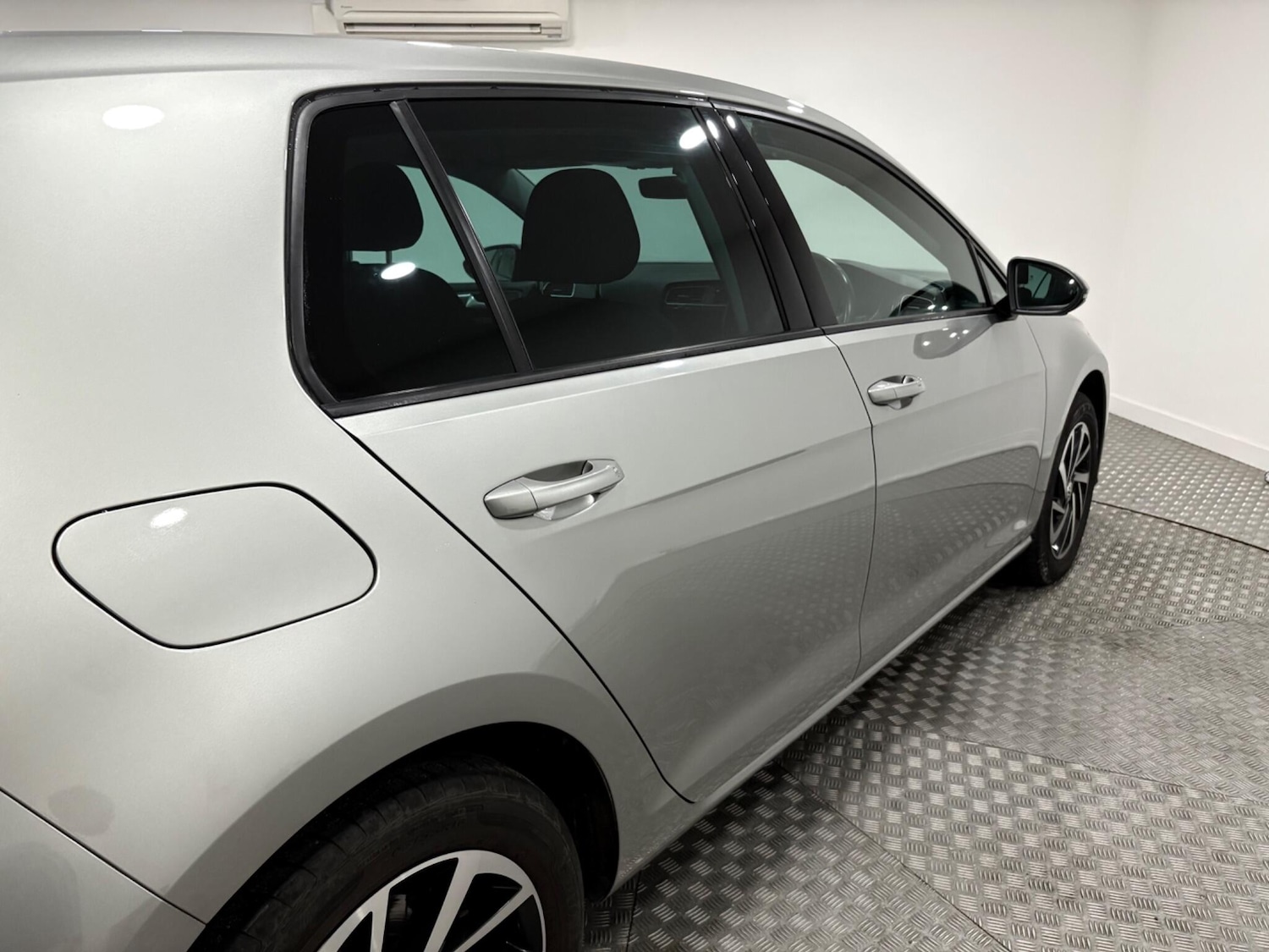 Used Volkswagen Golf 2020 for sale - 77021149: Photo 49