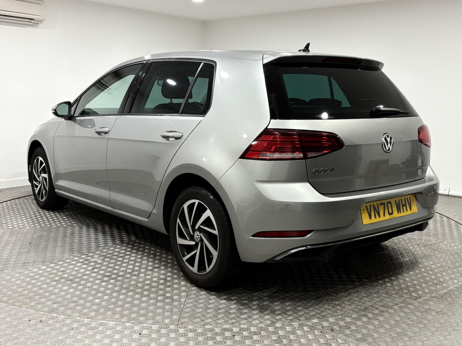 Used Volkswagen Golf 2020 for sale - 77021149: Photo 5