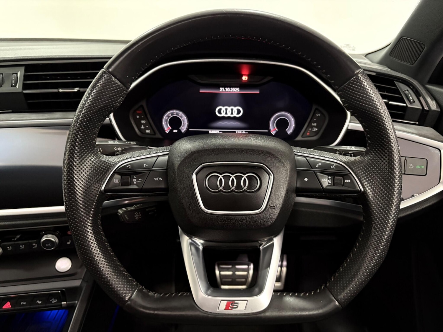 Used Audi Q3 2020 for sale - 77021069: Photo 16