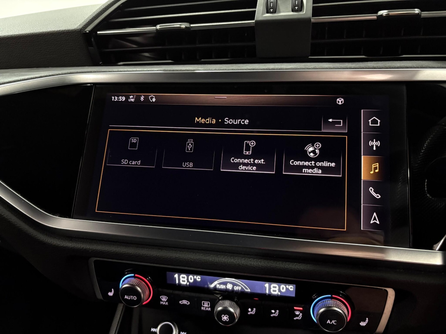 Used Audi Q3 2020 for sale - 77021069: Photo 24