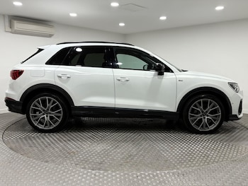 Used Audi Q3 2020 for sale - 77021069: Photo
