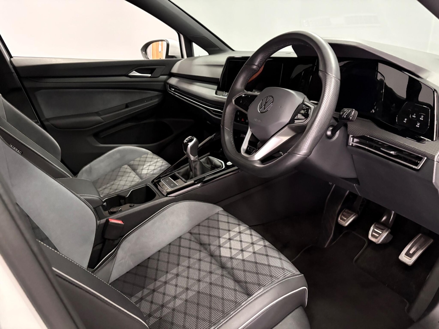 Used Volkswagen Golf 2024 for sale - 78171288: Photo 9