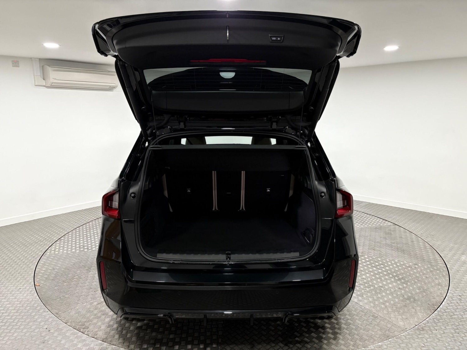 Used BMW iX1 2023 for sale - 77060134: Photo 41