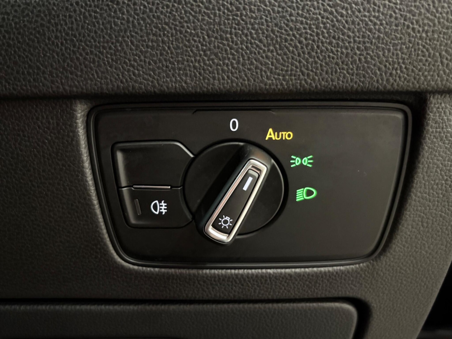 Used Volkswagen Passat 2020 for sale - 76671437: Photo 40