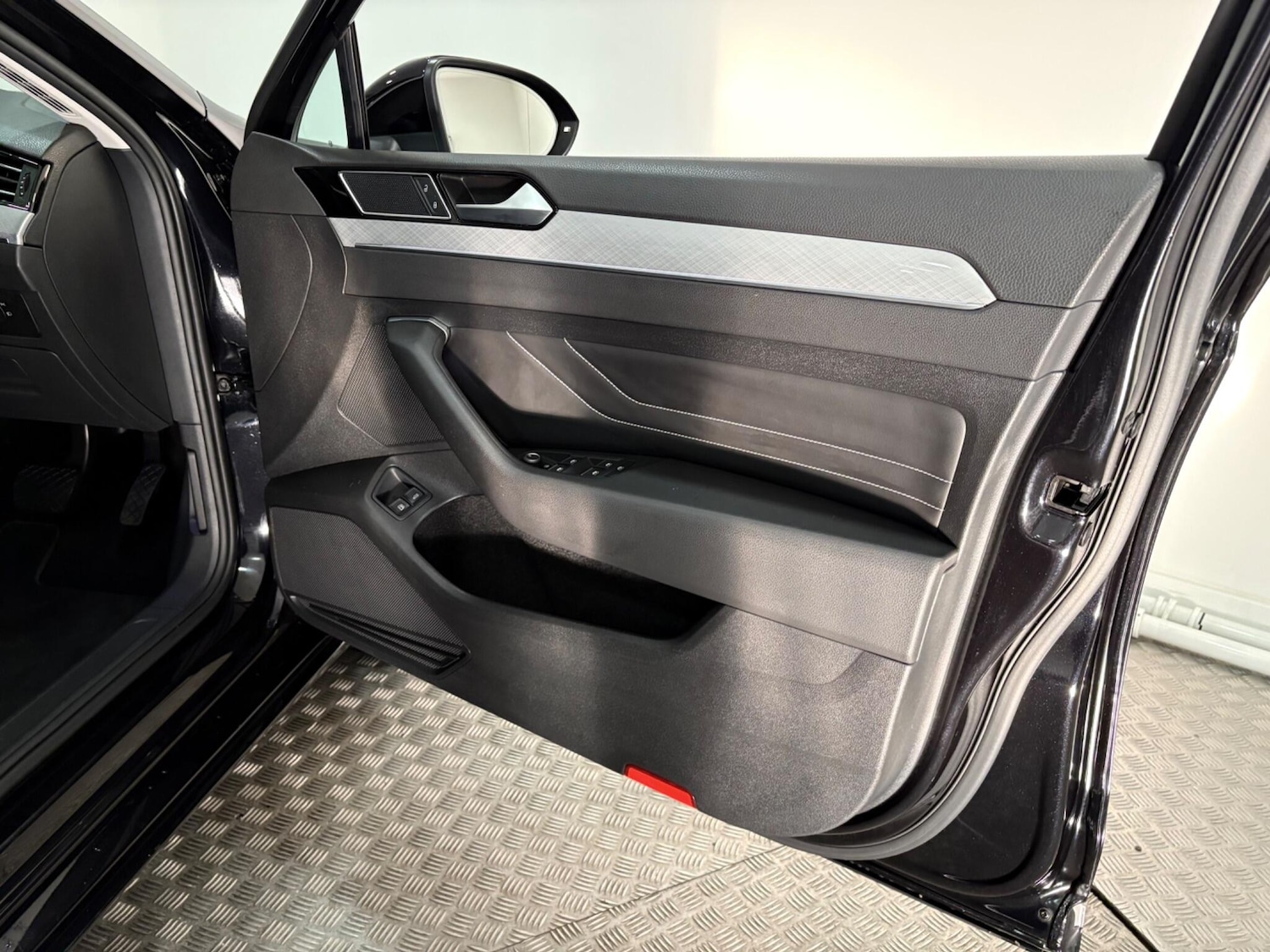 Used Volkswagen Passat 2020 for sale - 76671437: Photo 43