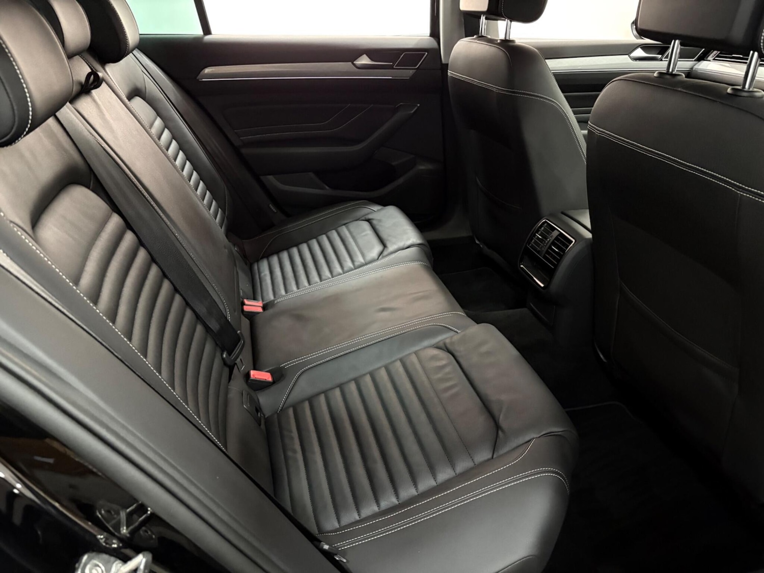 Used Volkswagen Passat 2020 for sale - 76671437: Photo 46