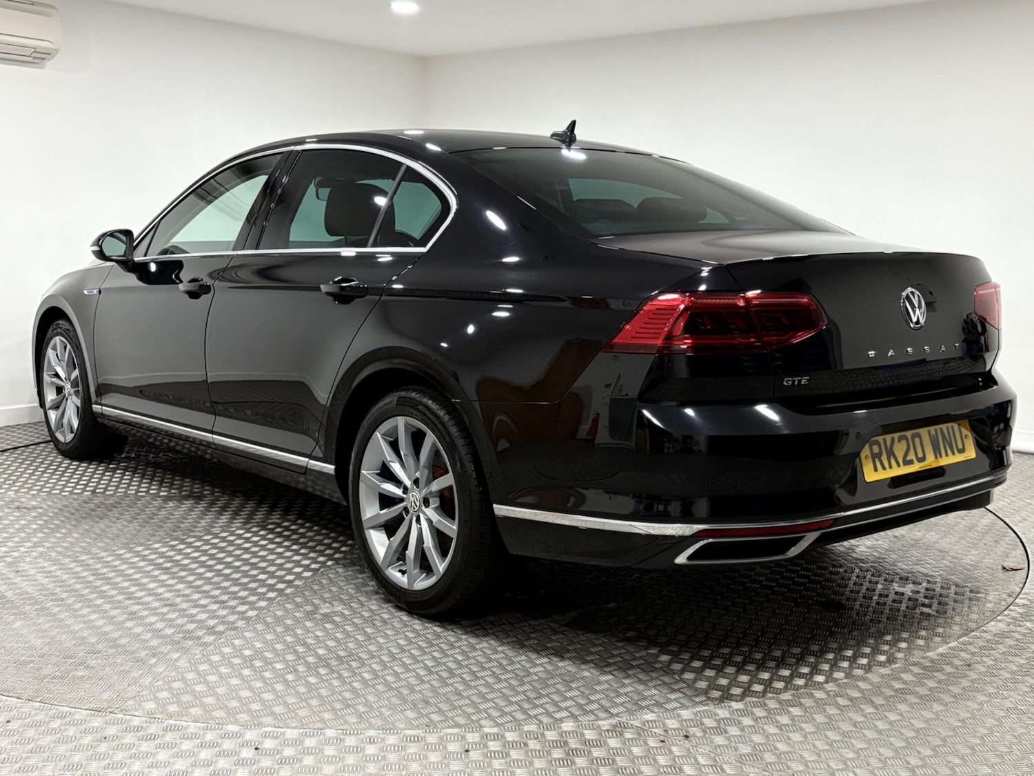 Used Volkswagen Passat 2020 for sale - 76671437: Photo 5