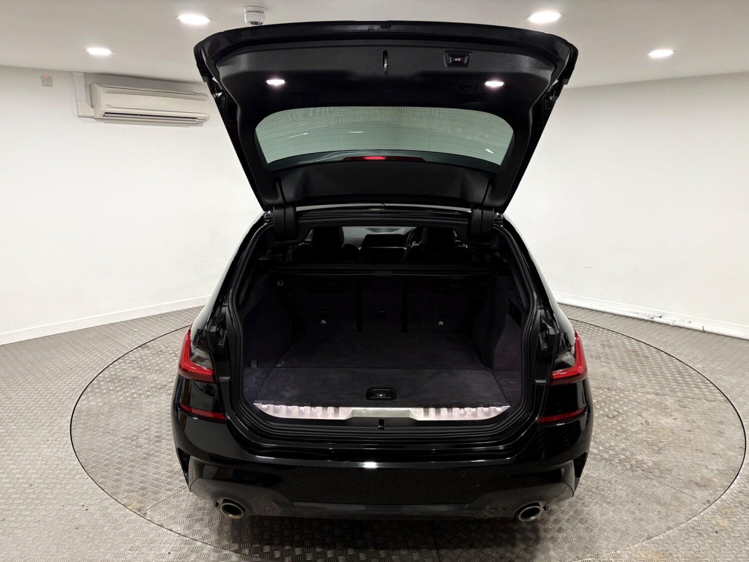 Used BMW 3 Series 2022 for sale - 77215378: Photo 42