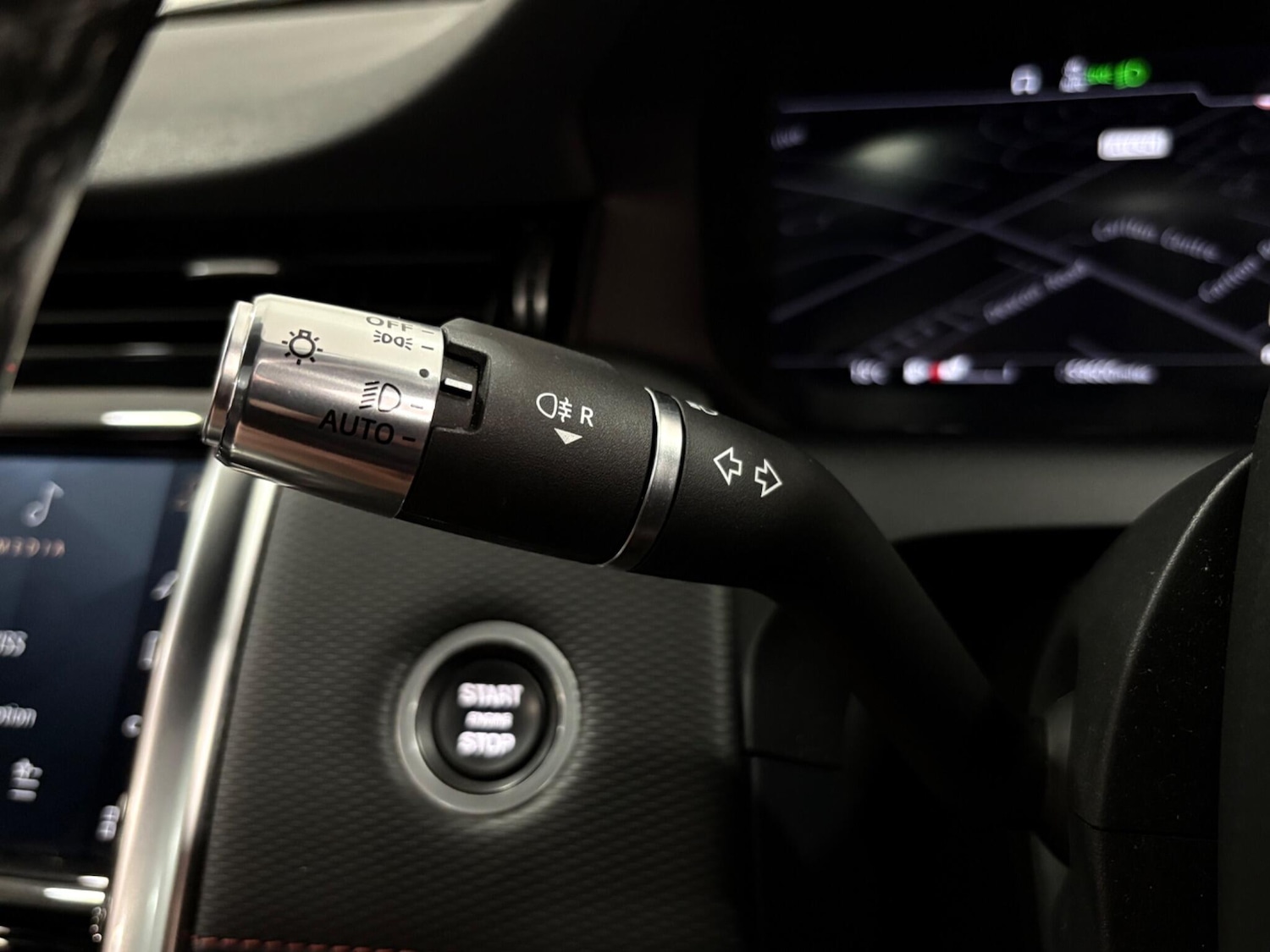 Used Land Rover Discovery Sport for sale - 76612790: Photo 16